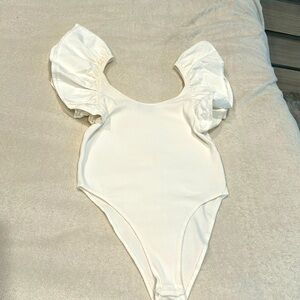 Zara white bodysuit with ruffle sleeves NWOT